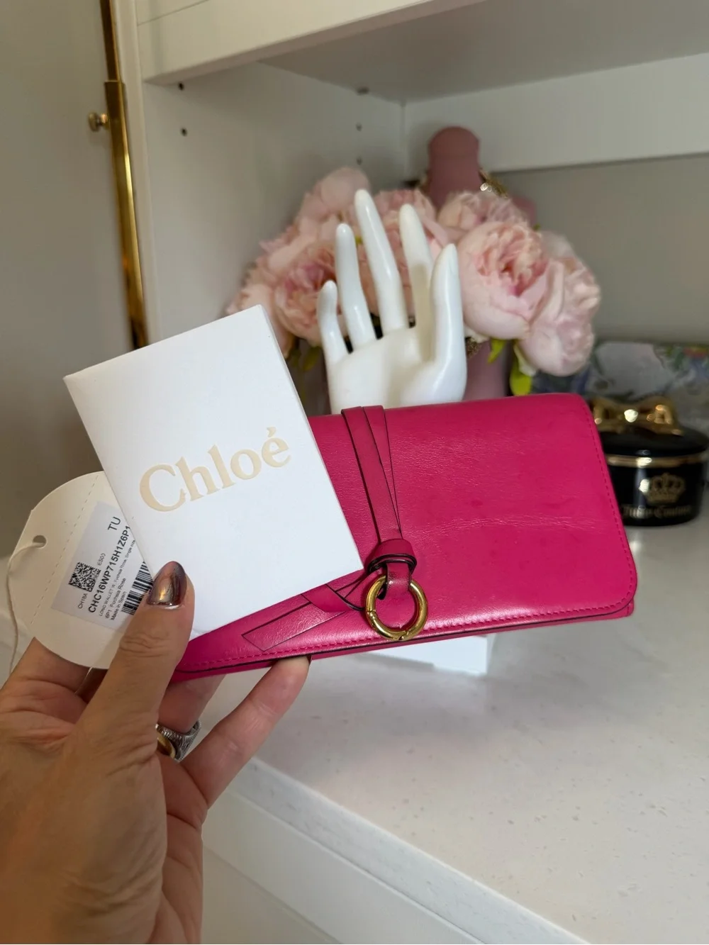Chloe exterior piece